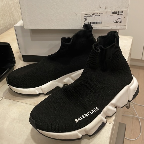 BALENCIAGA BLACK AND WHITE SOCK SNEAKER - Picture 3 of 8
